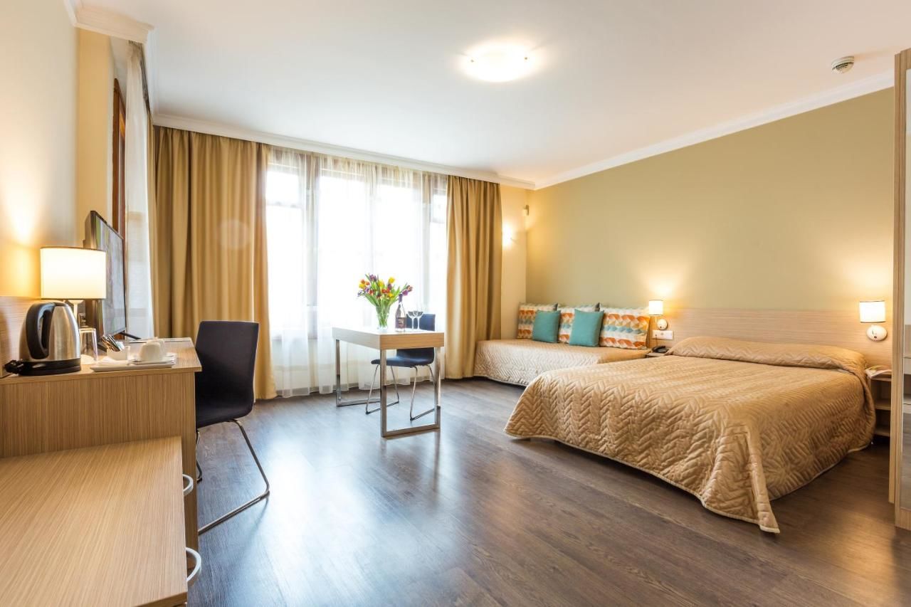 Отель Geneva Hotel София
