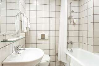 Отель Geneva Hotel София Полулюкс-14
